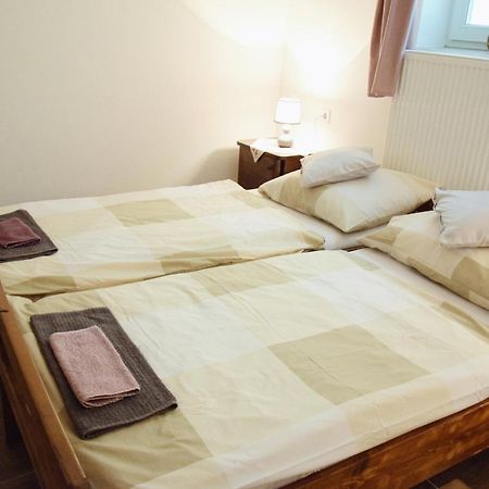 MarosleleAnna Apartman公寓 外观 照片