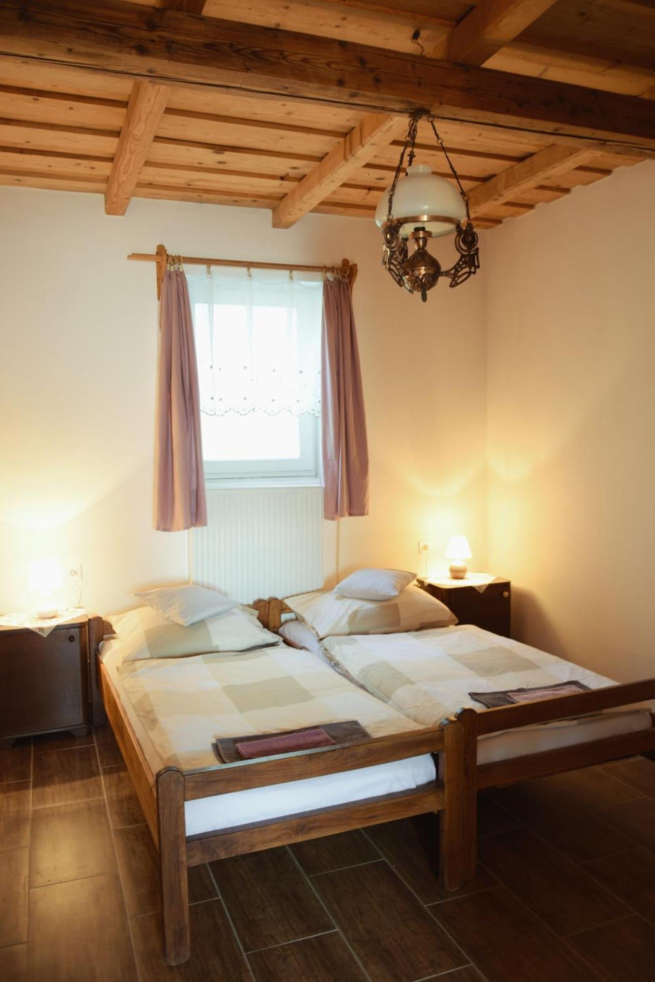 MarosleleAnna Apartman公寓 外观 照片