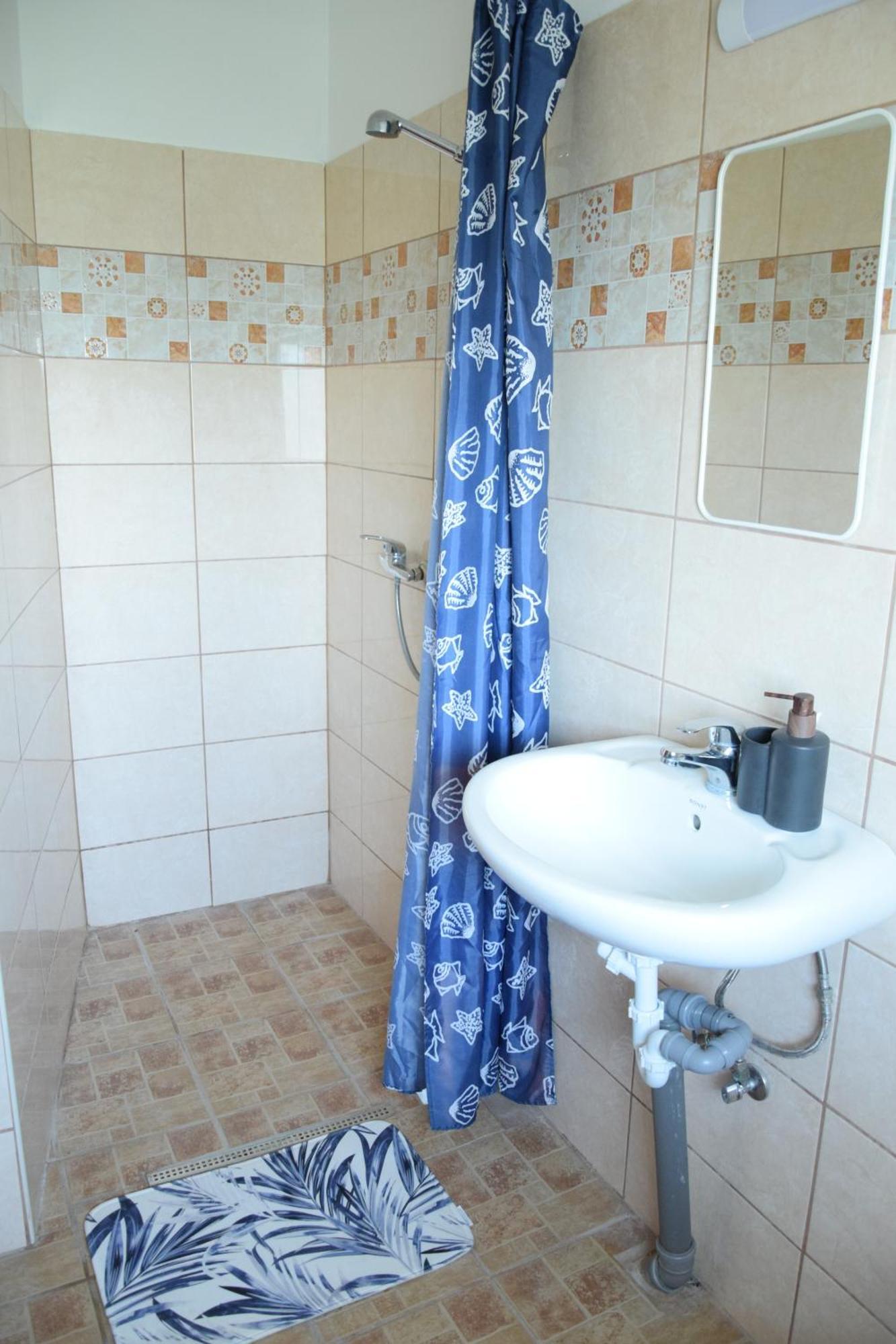 MarosleleAnna Apartman公寓 外观 照片