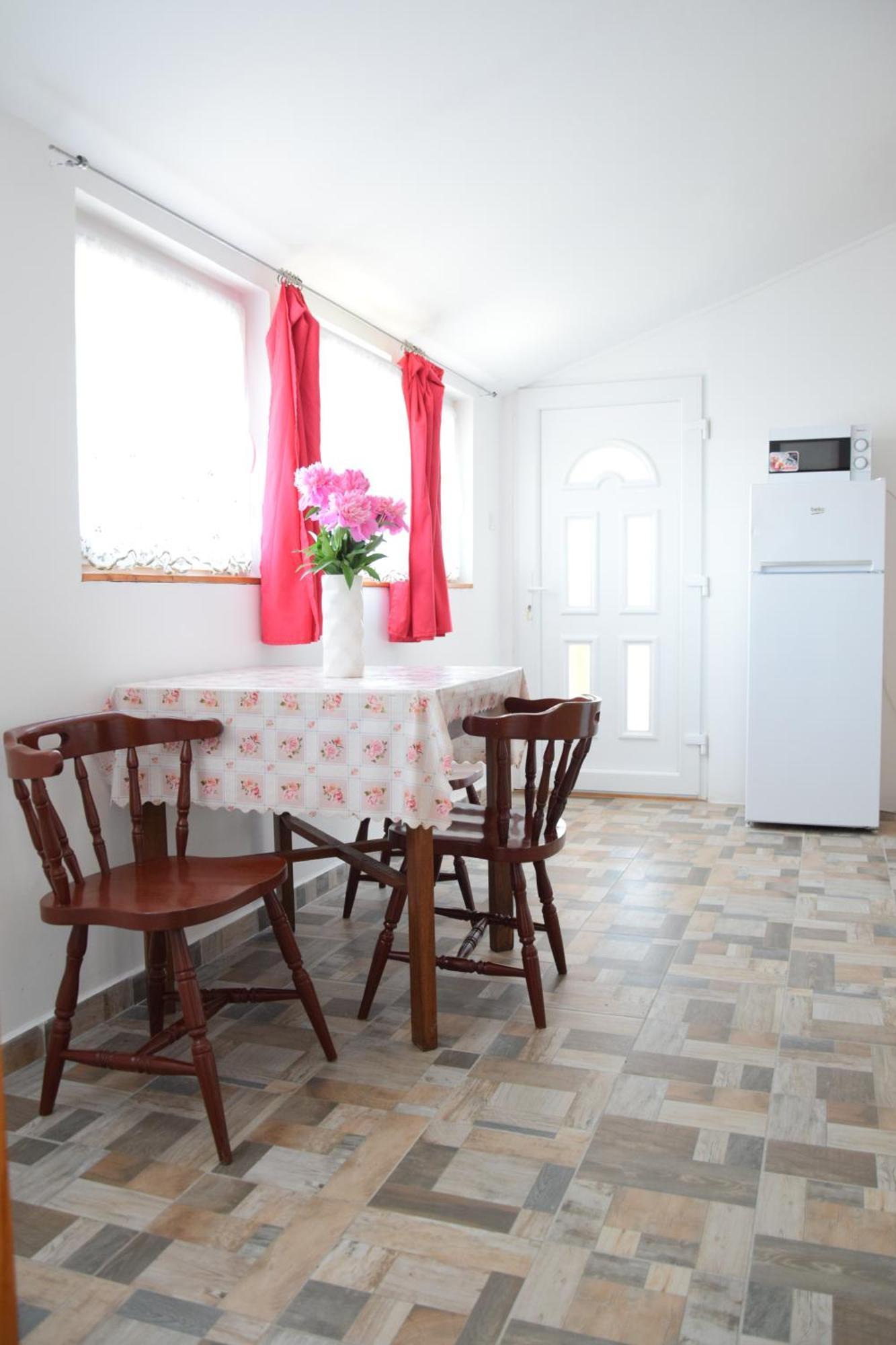 MarosleleAnna Apartman公寓 外观 照片